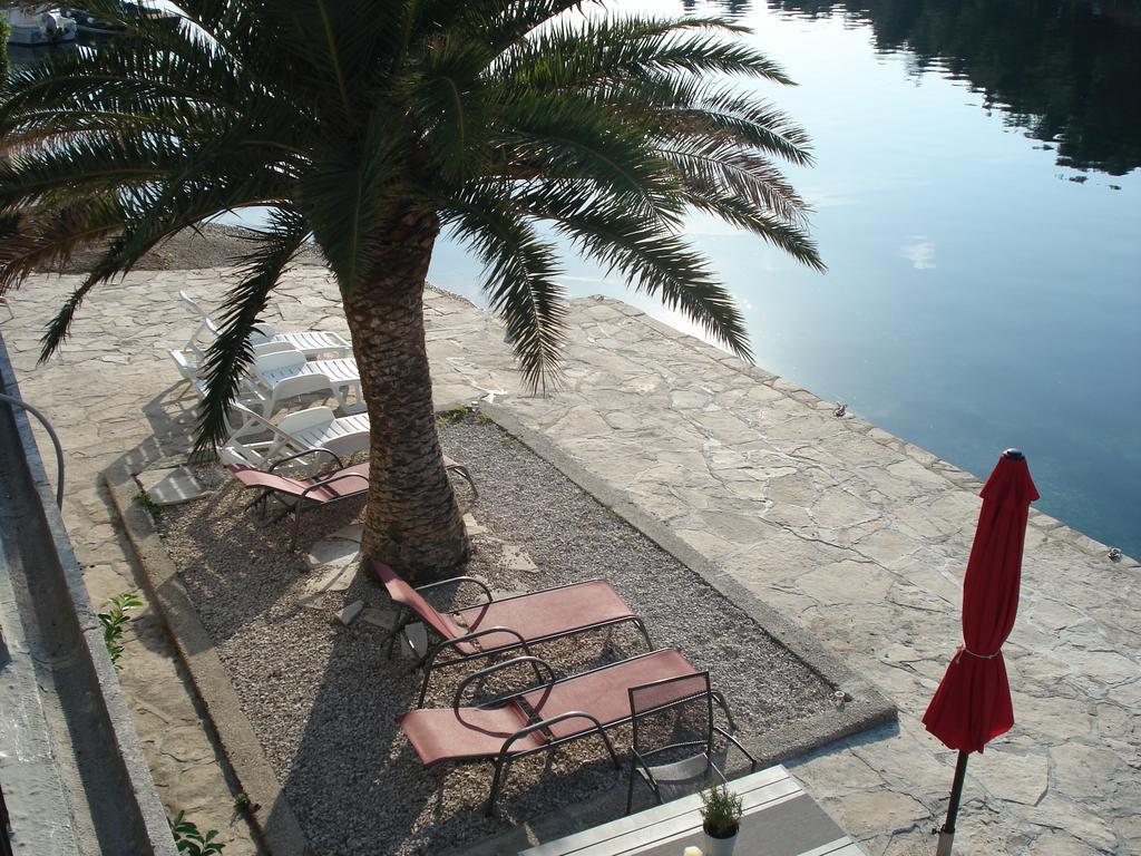 Apartments Luka Đảo Korčula Ngoại thất bức ảnh